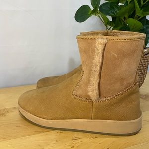 OluKai Tan Women's Boots